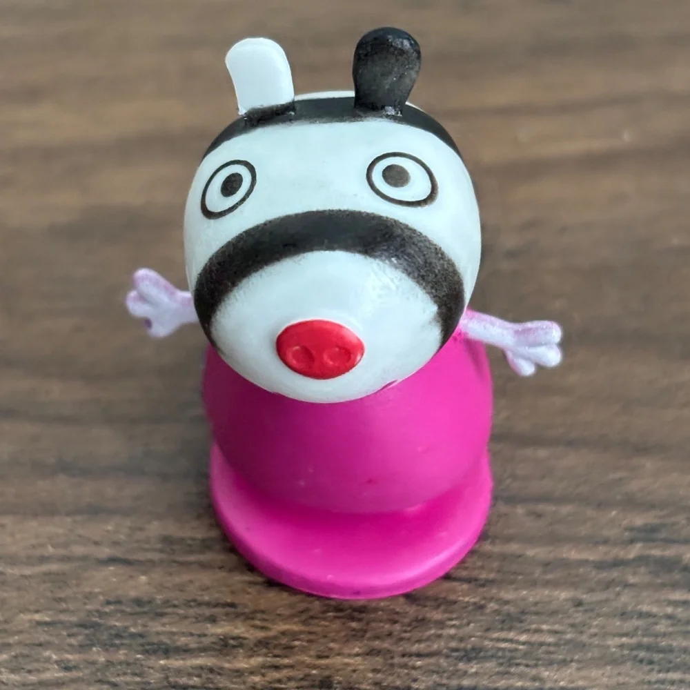 * PEPPA PIG Friend Vintage ZOE ZEBRA PVC Pink Shirt Toy Figure 2003 Cake Topper